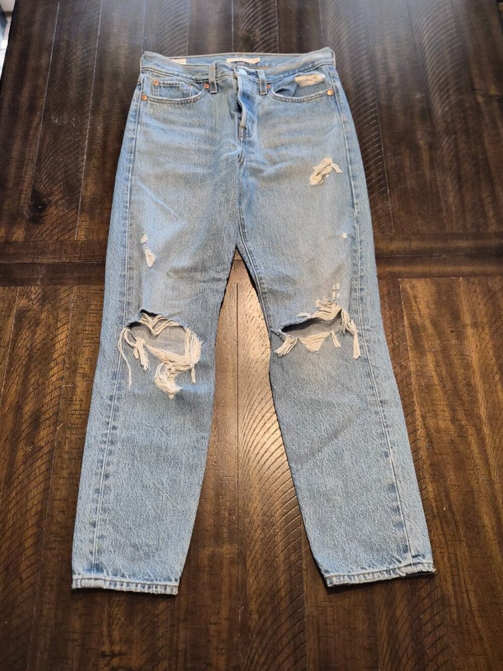 LEVI'S Premium Wedgie Jeans Womens Size 27 Light Blue Button Fly Denim G899